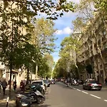 Studio Renove Proche Champs-Elysees Et Tour Eiffel