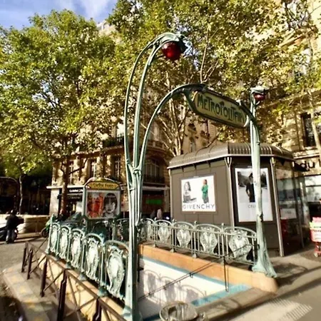 Studio Rénové Proche Champs-elysées Et Tour Eiffel Appartamento